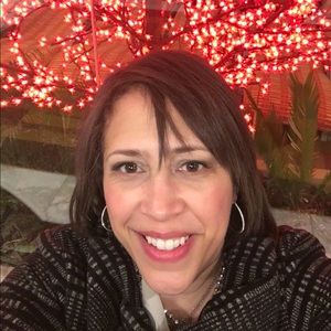 Meet your Posher, Selina