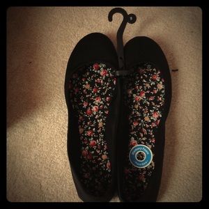 Never worn black flats