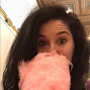 Meet your Posher, Deana