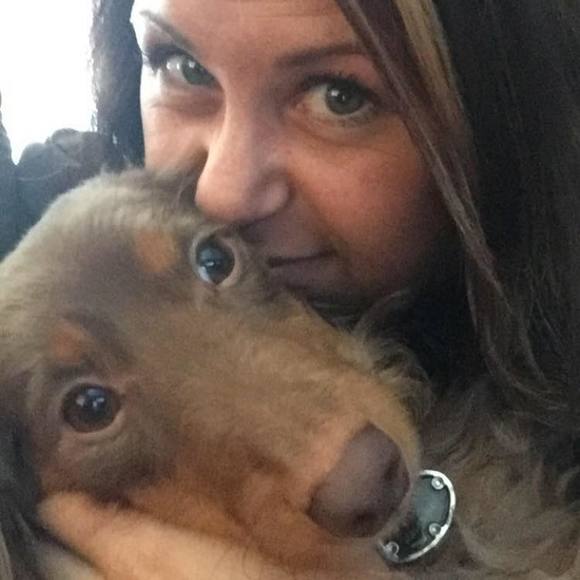 Meet your Posher, Danielle - Picture 1 of 1