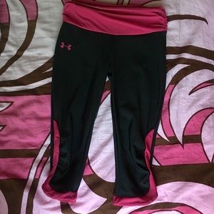 Under Armour Pink Capri Leggings SZ SM