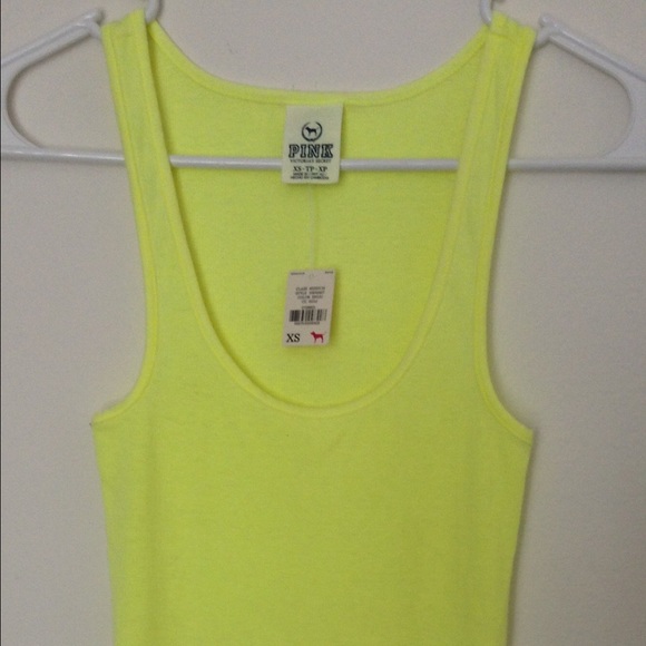 🆕 PINK Victoria Secret cut off tank