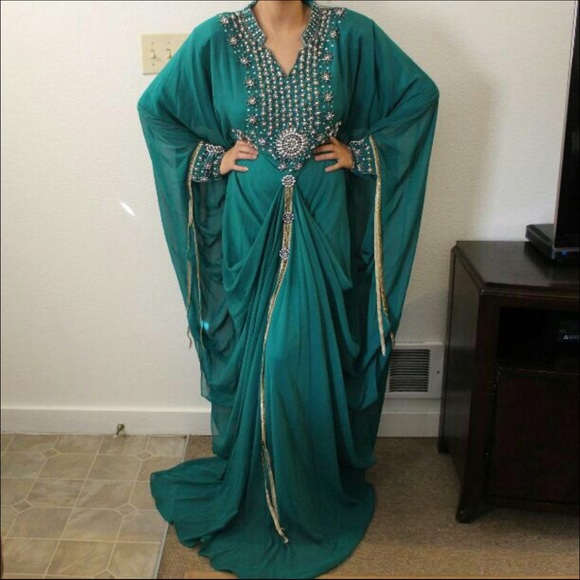 Dresses & Skirts - Kaftan dress!!