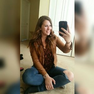 Meet your Posher, Sheelin