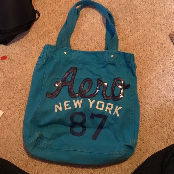 Aeropostale tote