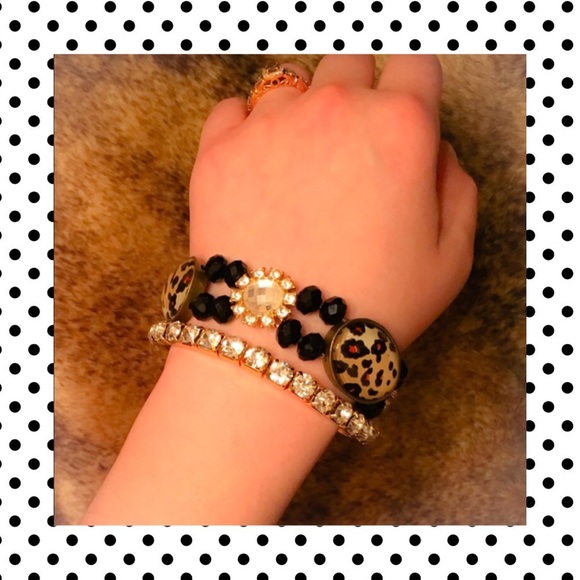 Jewelry - 🌟MOVING SALE🌟 Leopard & Rhinestone Flower Print