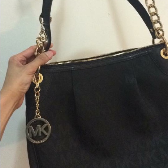 ❤️SOLD Locally*💯Authentic MK 2ways bag w/ Gold HW