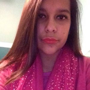 Meet your Posher, Andrea