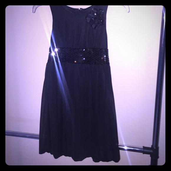 Girls beautiful black dress