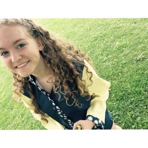 Meet your Posher, Casey