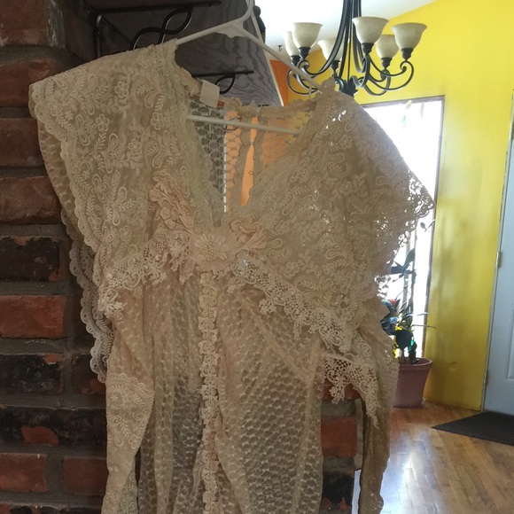 Vintage wedding dress