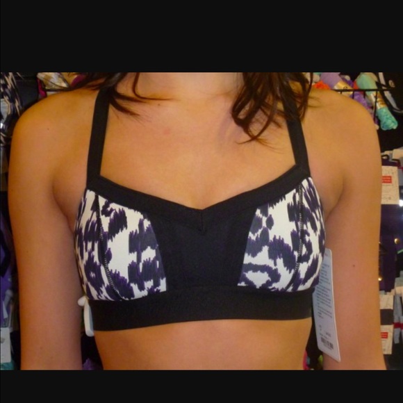 🚫SOLD🚫Lululemon sports bra 8