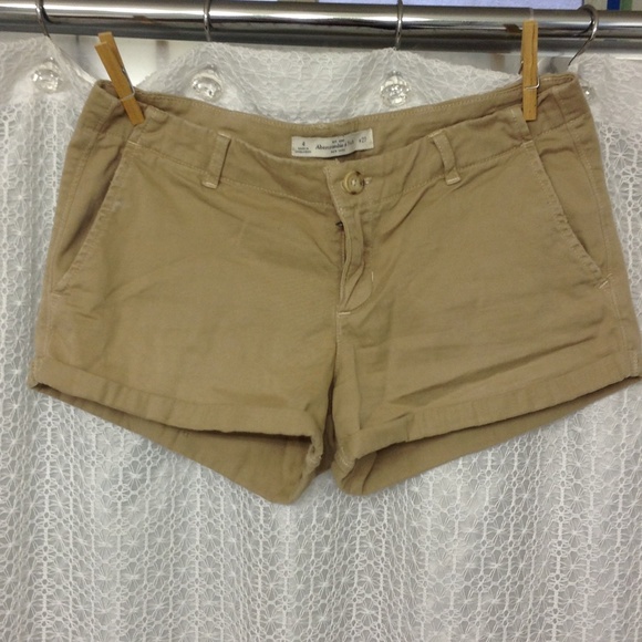 ABERCROMBIE AND FITCH SHORTS