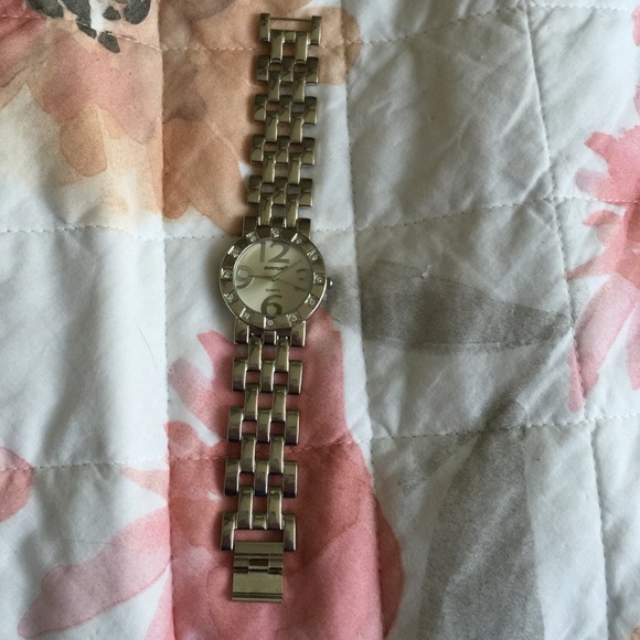 Avenue silver watch w crystal accents around face