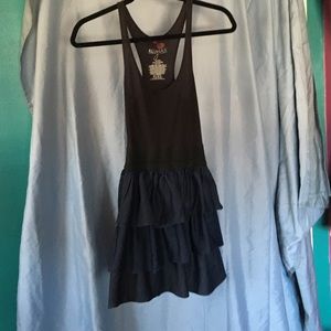 Super adorable Miley Cyrus dress