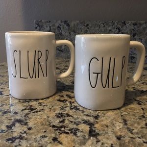 Rae Dunn mug set