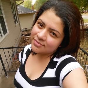 Meet your Posher, Carolina