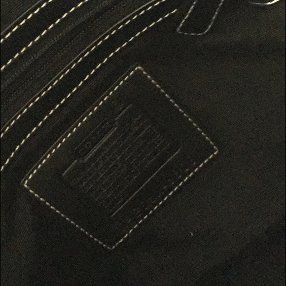 (SOLD) Authentic Coach Shoulder Purse and Wallet - Picture 3 of 3