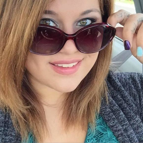 Meet your Posher, Meredyth