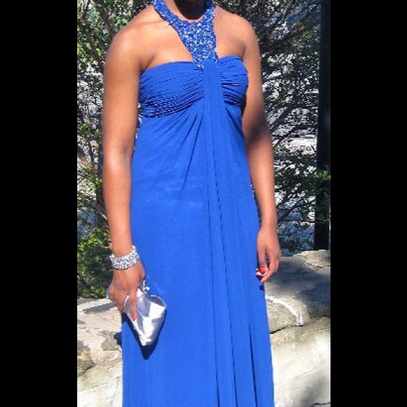 LM Collection Gown - Picture 2 of 2