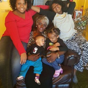 Meet your Posher, Deborah