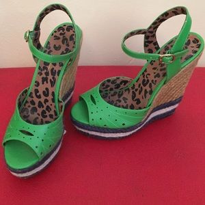 Jessica Simpson wedges