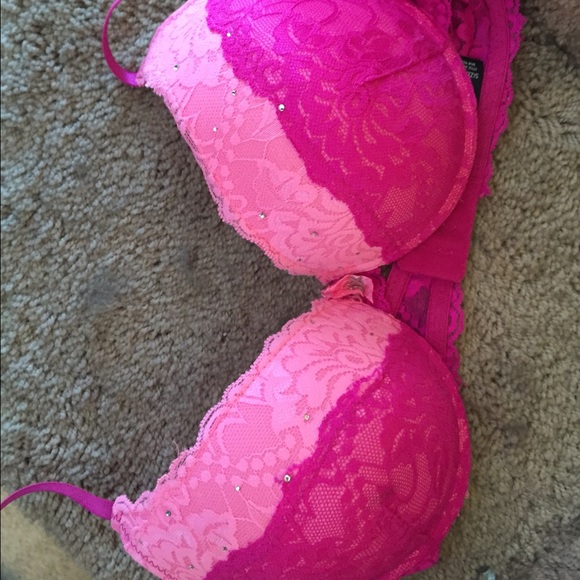 Two shade pink lace bra