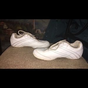 Kaepa cheer shoes
