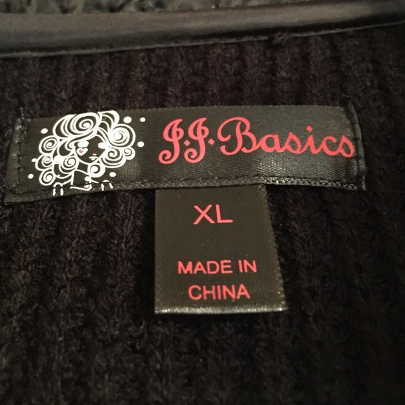 NWOT Hooded Sweater - Picture 2 of 4