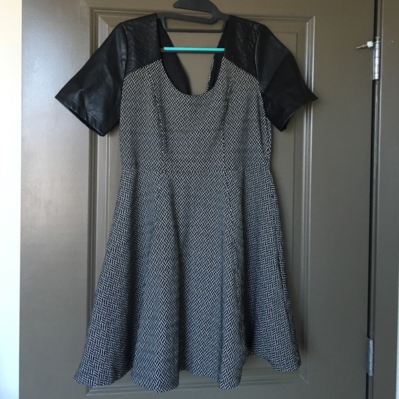Leather sleeve tweed dress