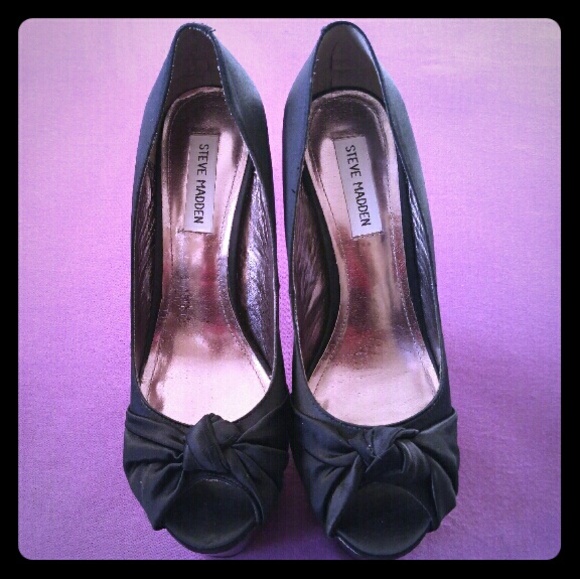 NEW Steve Madden size 9.5 platform heels
