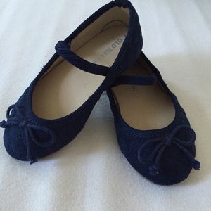 Little girls navy flats