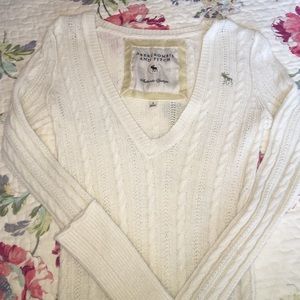 Sweater - Abercrombie and Fitch