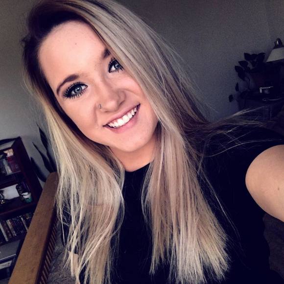 Meet your Posher, Erin kunti - Picture 1 of 1
