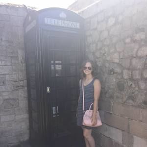 Meet your Posher, Kayla