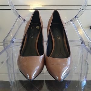 Boutique 9 patent leather nude pumps