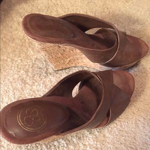 Jessica Simpson wedges