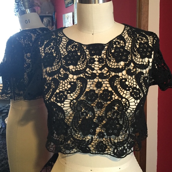 Black lace crop top
