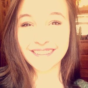 Meet your Posher, Annie