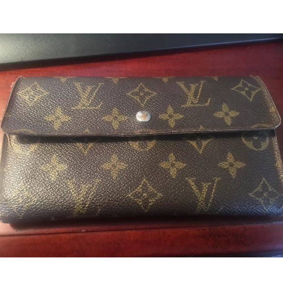 SOLD SOLD SOLD Authentic Louis Vuitton Wallet