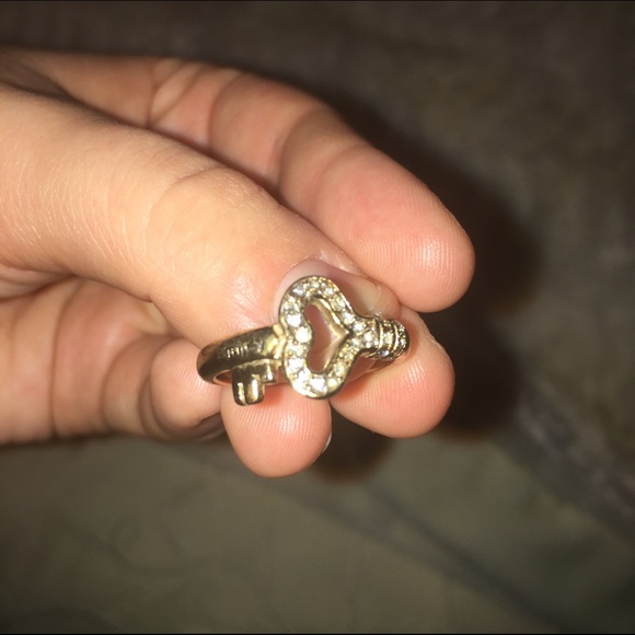 Juicy couture Key Heart Ring