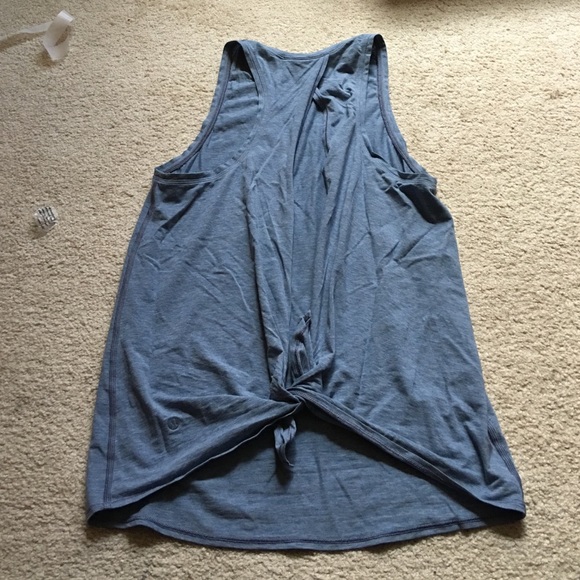 All tied up tank size 8