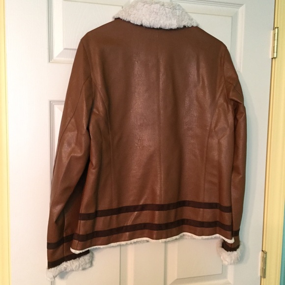 Tan faux leather jacket - Picture 3 of 3