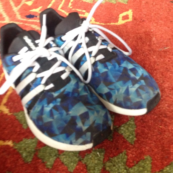 Adidas SL loop - Picture 2 of 3