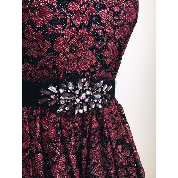 ❤️SOLD Adrianna Papell foiled lace dress - Picture 2 of 4