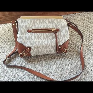 Michael Kors Crossbody