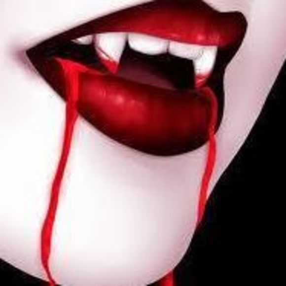 Meet your Posher, Becca - Picture 1 of 1