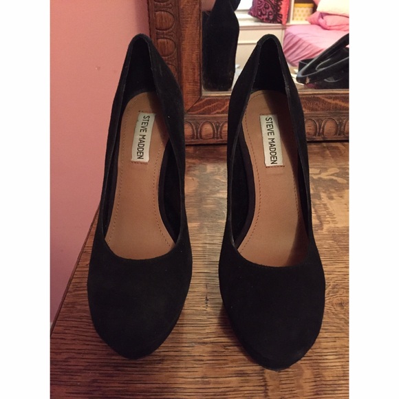 Steve Madden Shoes - Zara suede platform pumps, lightly worn