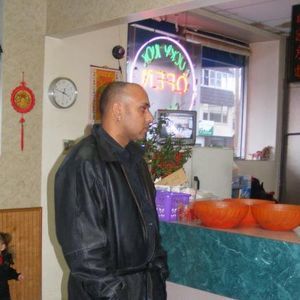 Meet your Posher, Raymond