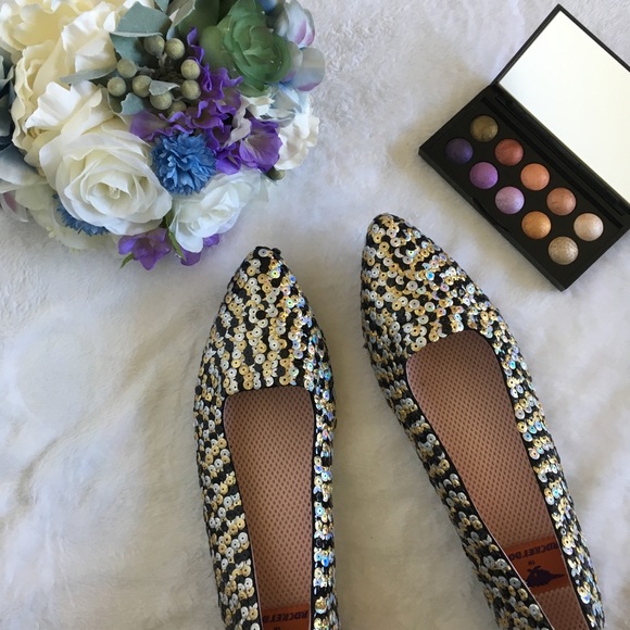 Rocket Dog Shoes - HP! iridescent gold and silver sequin pointy flats